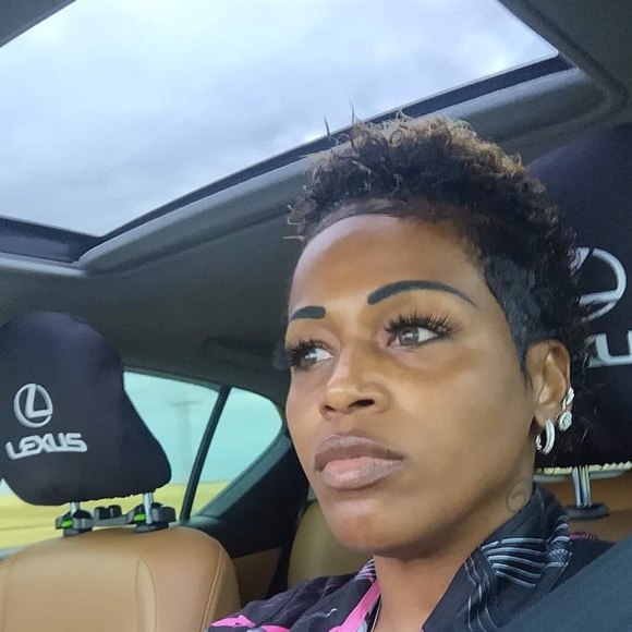 Meet your Posher, Virgil cee cee - Picture 2 of 2